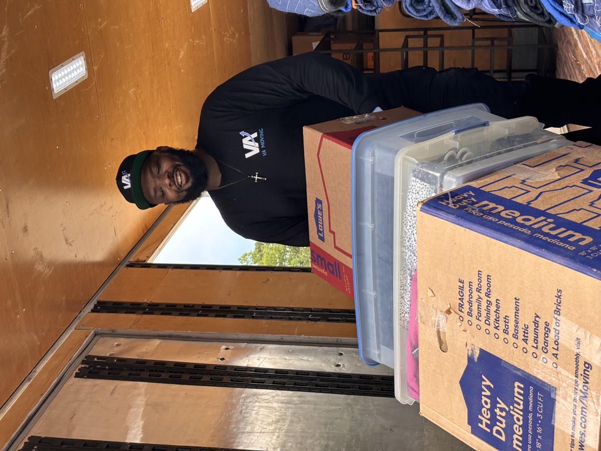 VA Moving crew at work in Williamsburg, VA